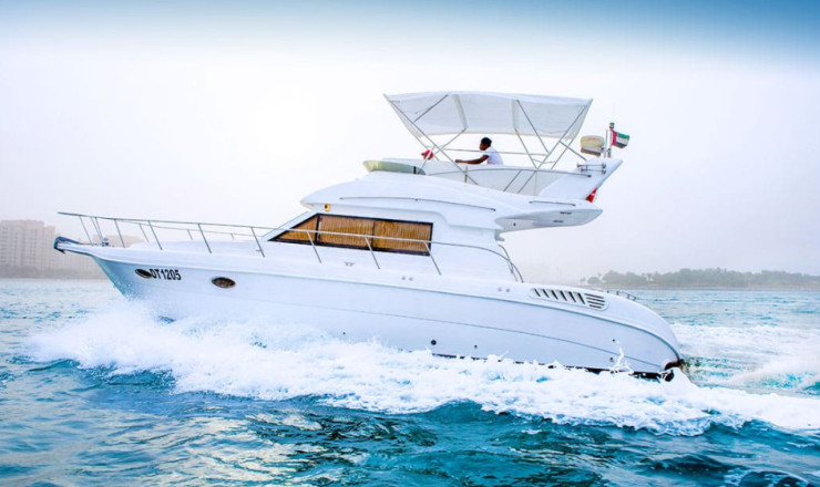 Yacht 45 Feet Rental in Dubai For 12 Persons