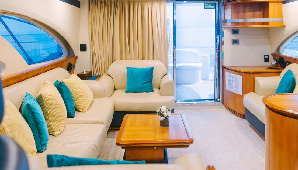 Rent Yacht Azimut 50 Feet Monica In Dubai For 15 Persons