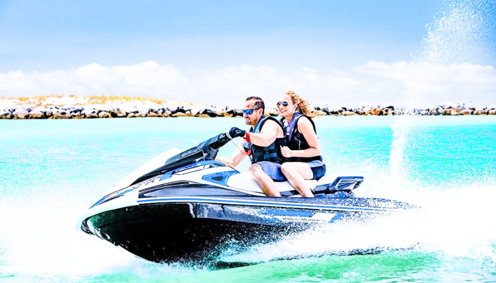 Катание на гидроциклах в Дубае