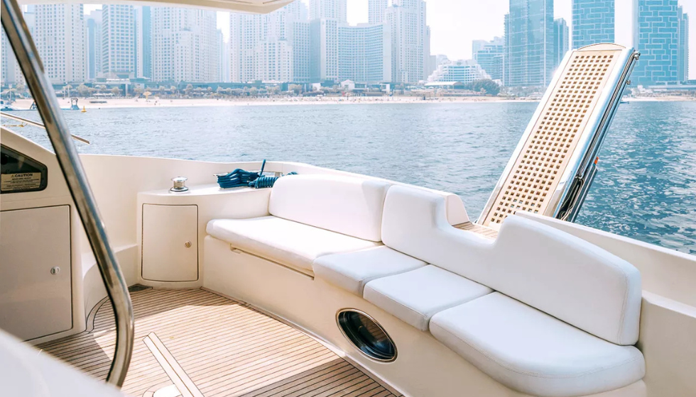 Rent Yacht Azimut 50 Feet Monica In Dubai For 15 Persons