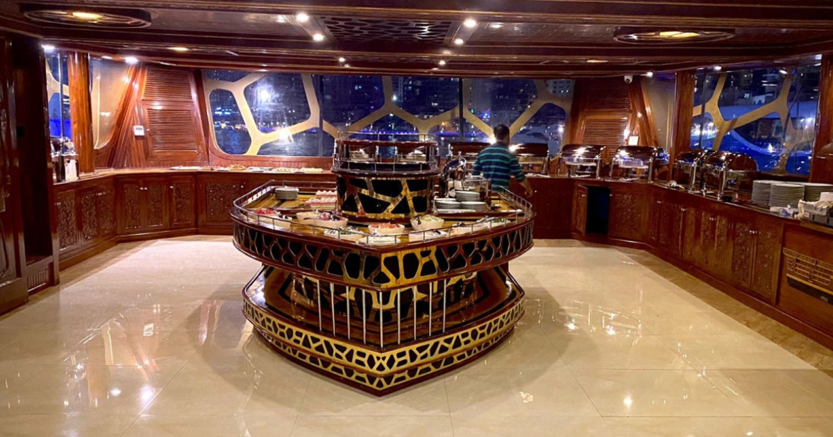 Ocean Empress Dinner Cruise in Marina Dubai