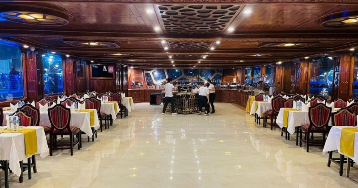 Ocean Empress Dinner Cruise in Marina Dubai
