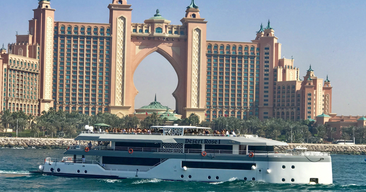 Lotus Mega Yacht Dinner Cruise in Marina Dubai
