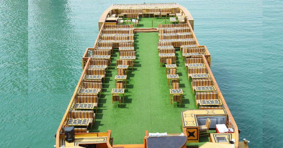 Ocean Empress Dinner Cruise in Marina Dubai