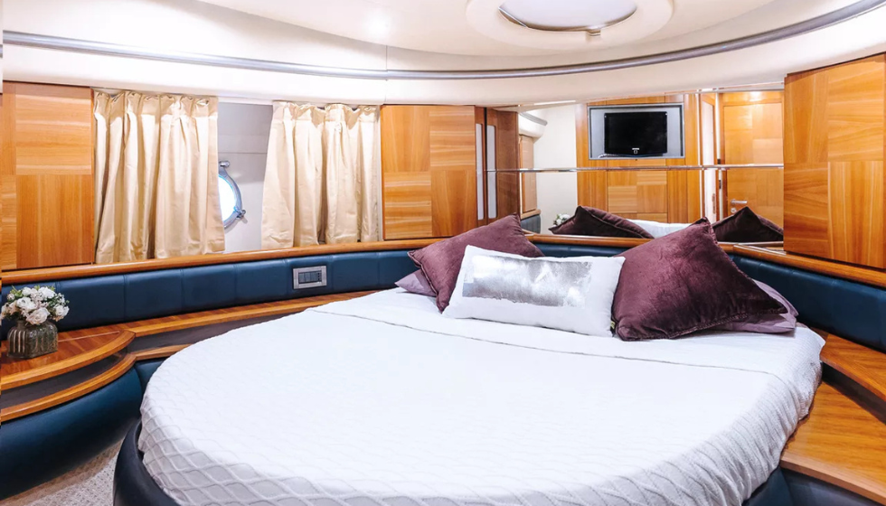 Rent Yacht Azimut 50 Feet Monica In Dubai For 15 Persons